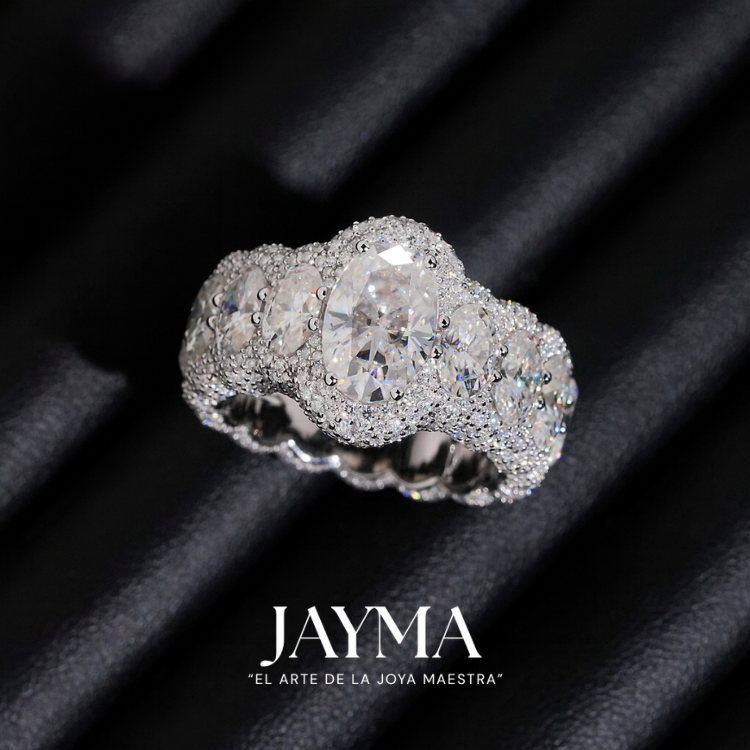 Anillo The Oval Boss Ring