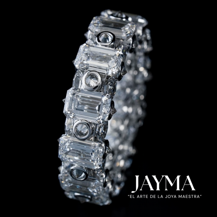 Anillo Emerald Eternity