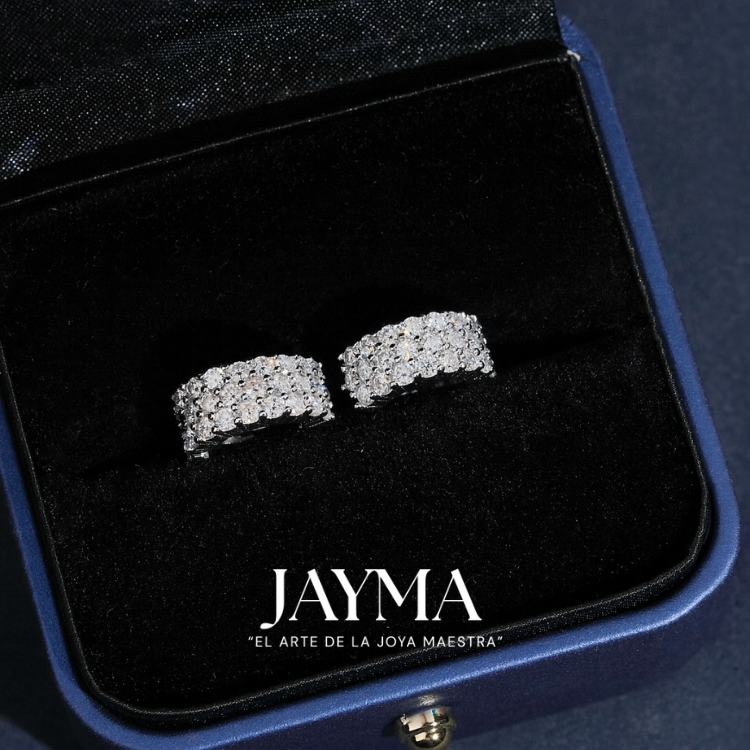 Aretes Triple Row