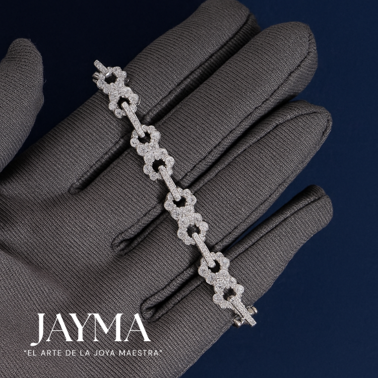 Pulso Iced Out Infinity